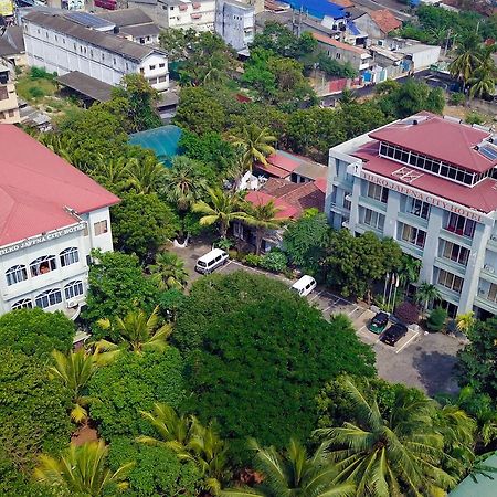 Tilko City Hotel Джафна Экстерьер фото