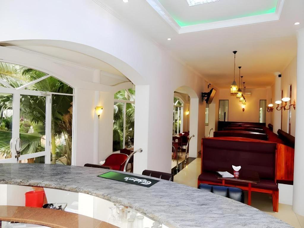 Tilko City Hotel Джафна Экстерьер фото